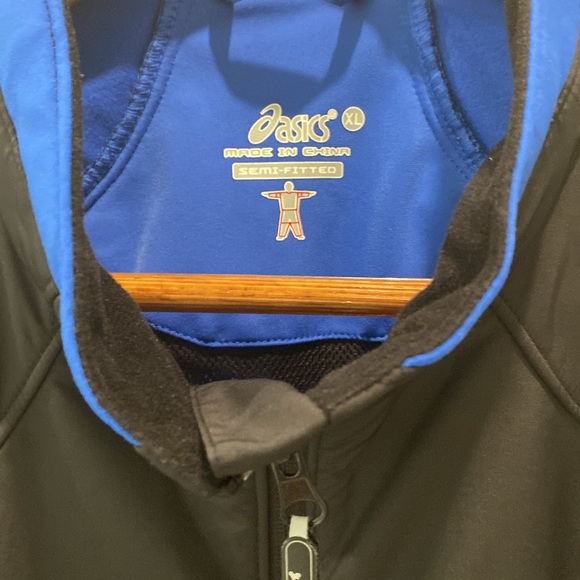 ASICS jacket - Picture 4 of 5